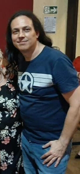 Marcelo Ferro e Banda - Sympla - Show Versões - Espaço Som